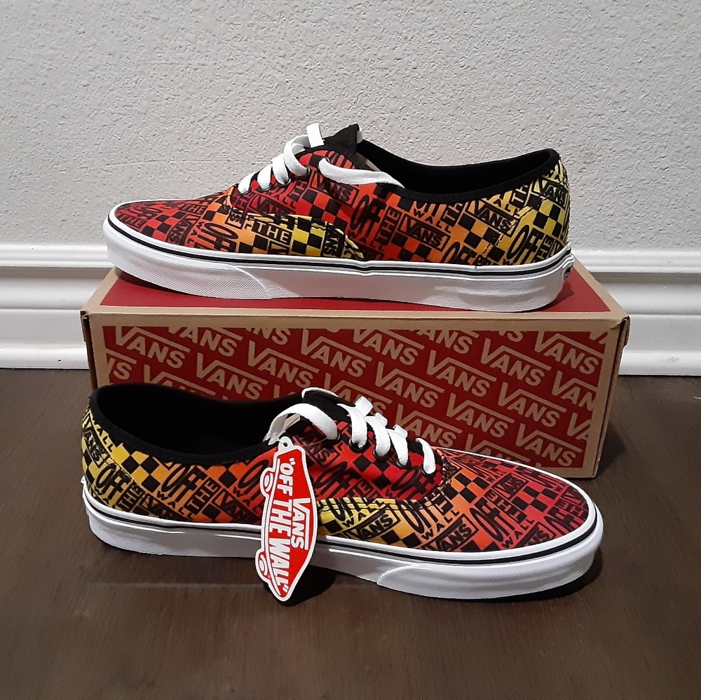 Vans - Picture 2 of 4
